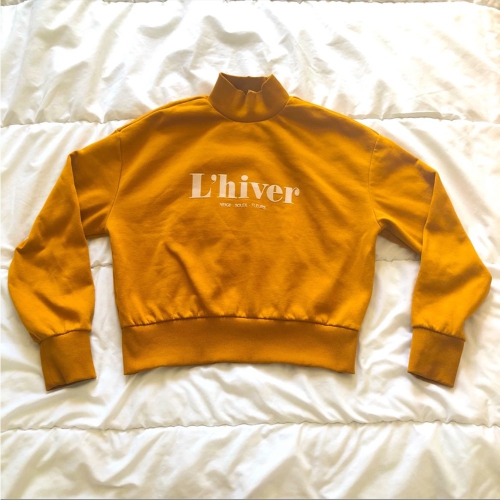 Mock neck sweatshirt Like New